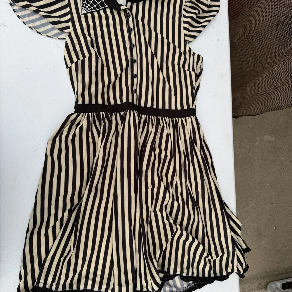 Sourpuss Black and Cream Dress - Picture 2 of 3